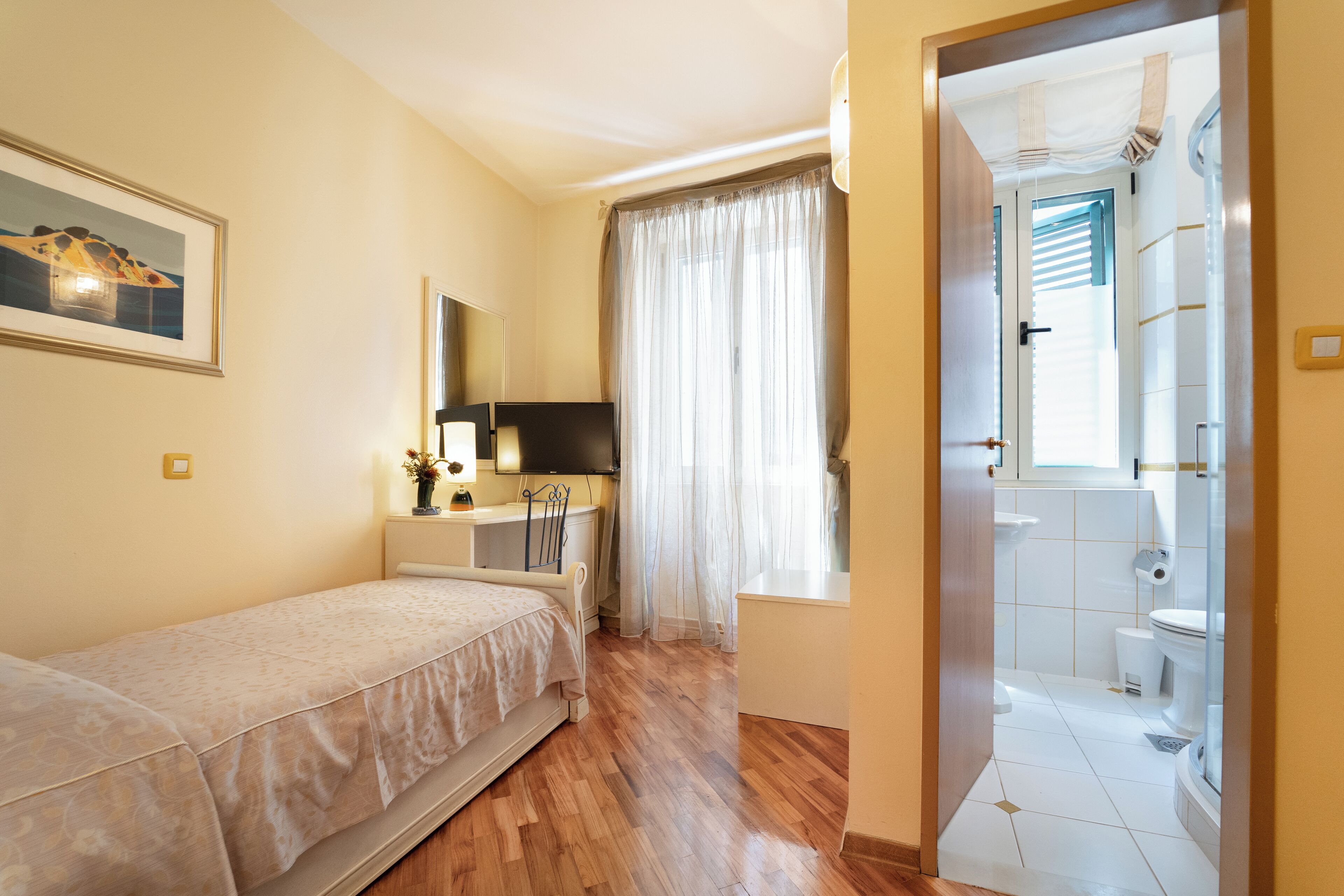 Photo - Hotel Peristil