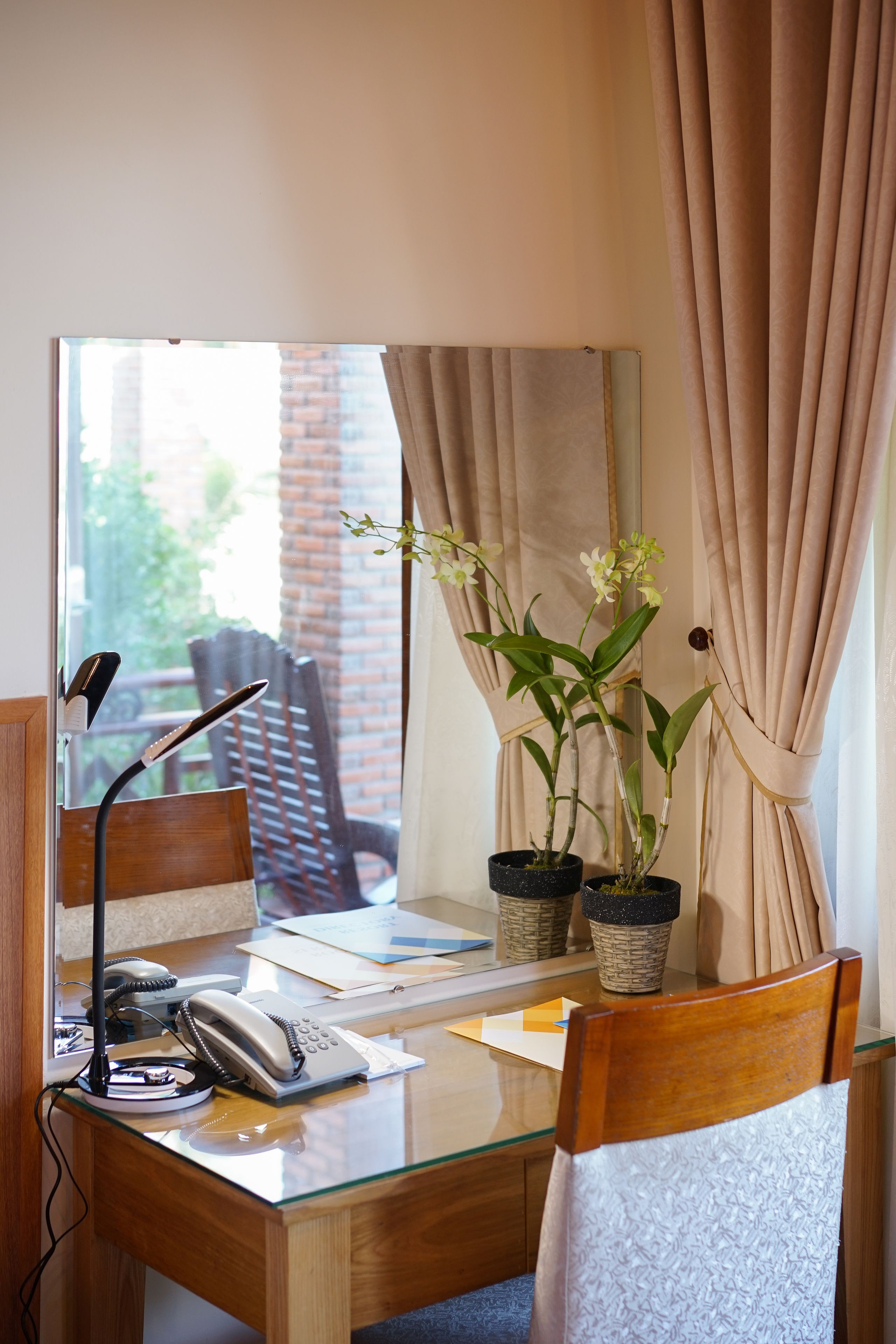 deluxe bungalow, beachfront | 1 bedroom, minibar, in-room safe, desk