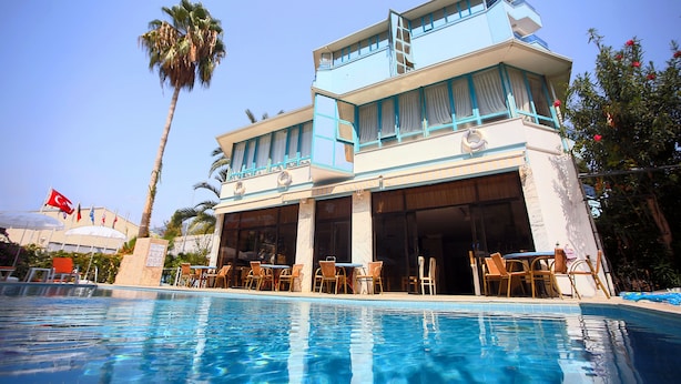 Outdoor pool - Hotel XO Alanya (Alanya)