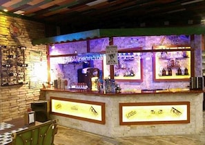 Bar (in der Unterkunft)