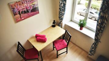 Double Room, Shared Bathroom, Mezzanine | Soundproofing, iron/ironing board, free WiFi, bed sheets