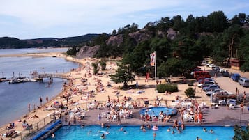 Seasonal outdoor pool