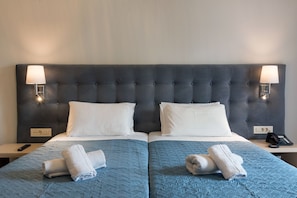 Standard Room | Iron/ironing board, free cots/infant beds, bed sheets - Alkion Hotel Sidari (Corfu)
