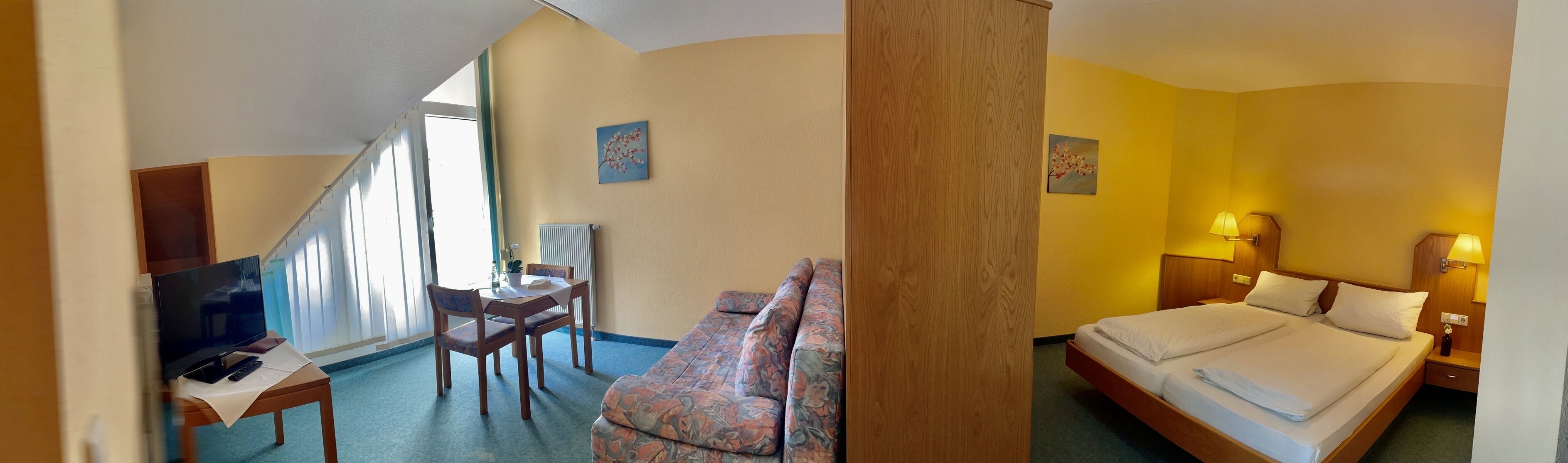 Kahden hengen tavanomainen huone | Tallelokero huoneessa, työpöytä, ilmainen Wi-Fi, vuodevaatteet