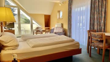 Traditional Double Room | In-room safe, desk, free WiFi, bed sheets