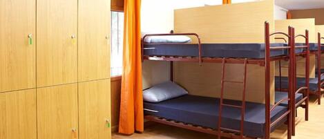 Shared Dormitory, 1 Single Bed