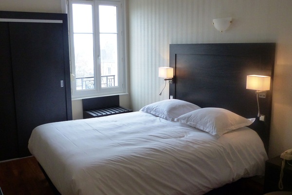 Doppelzimmer | Hochwertige Bettwaren, Select-Comfort-Betten, Minibar, Schreibtisch