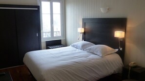 Double Room | Premium bedding, Select Comfort beds, minibar, desk - Hôtel de l'Europe (Toul)