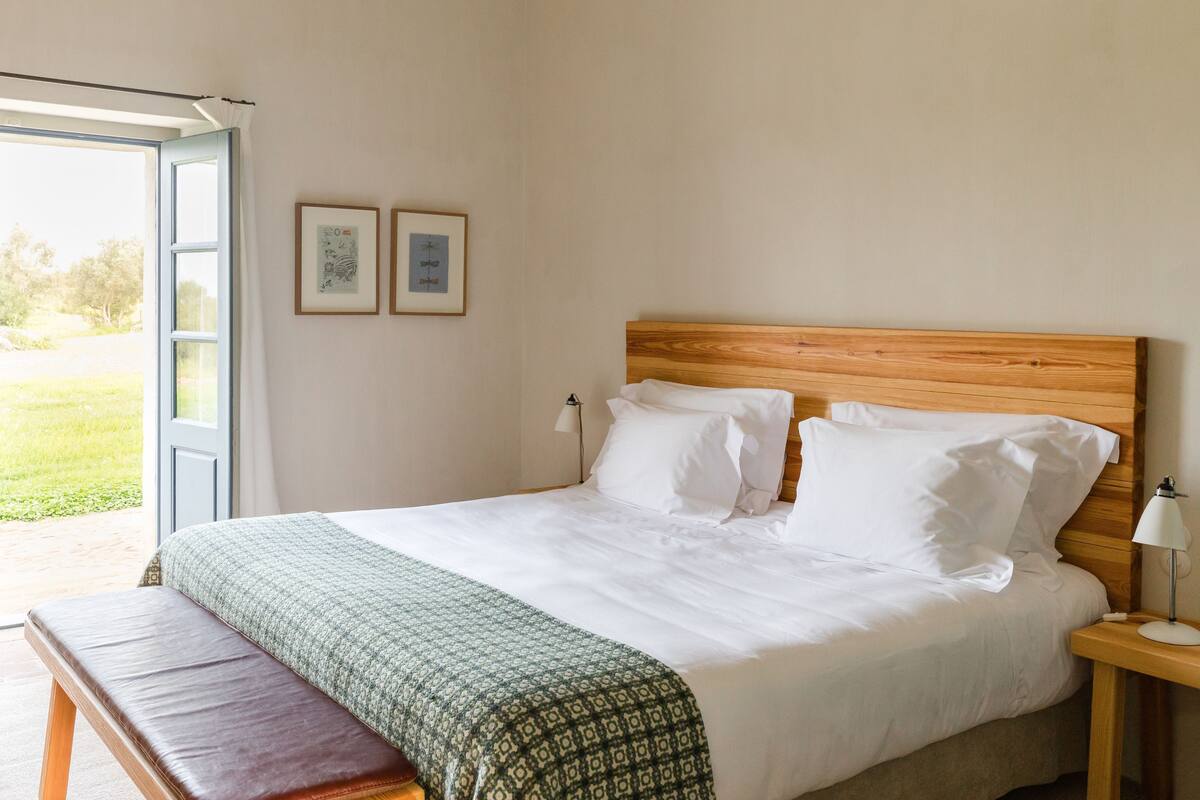 Minibar, in-room safe, desk, soundproofing