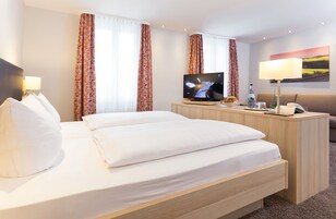 Ropa de cama hipoalergénica, edredones de plumas, escritorio