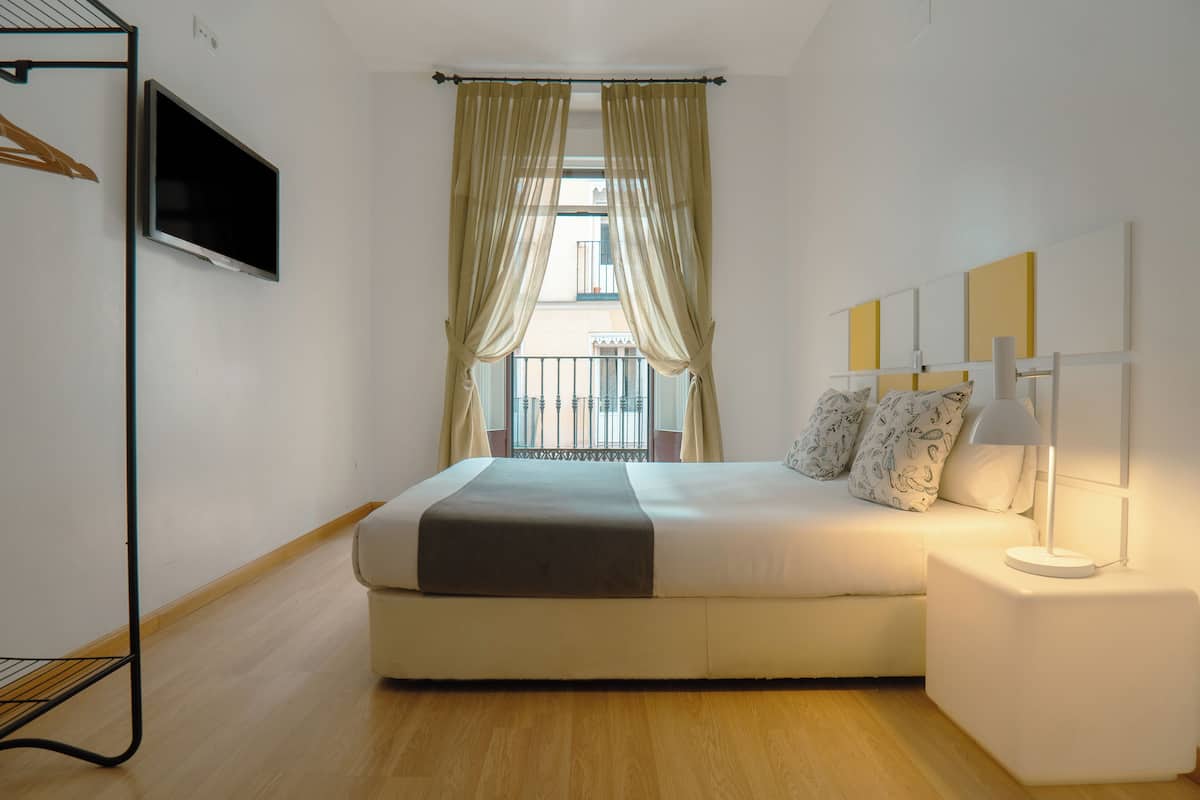 Apartment, 2 Bedrooms, City View