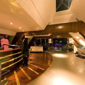 Lobby - LE Lagon 2 (Dakar)