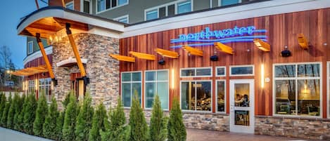 Breakfast, lunch and dinner served