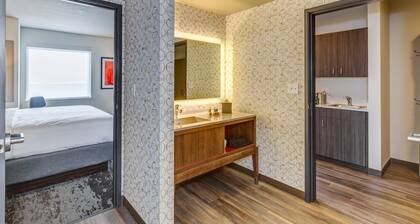 Holiday Inn & Suites Bellingham by IHG