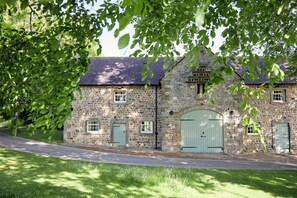 Exterior - The Old Coach House (Ripon)