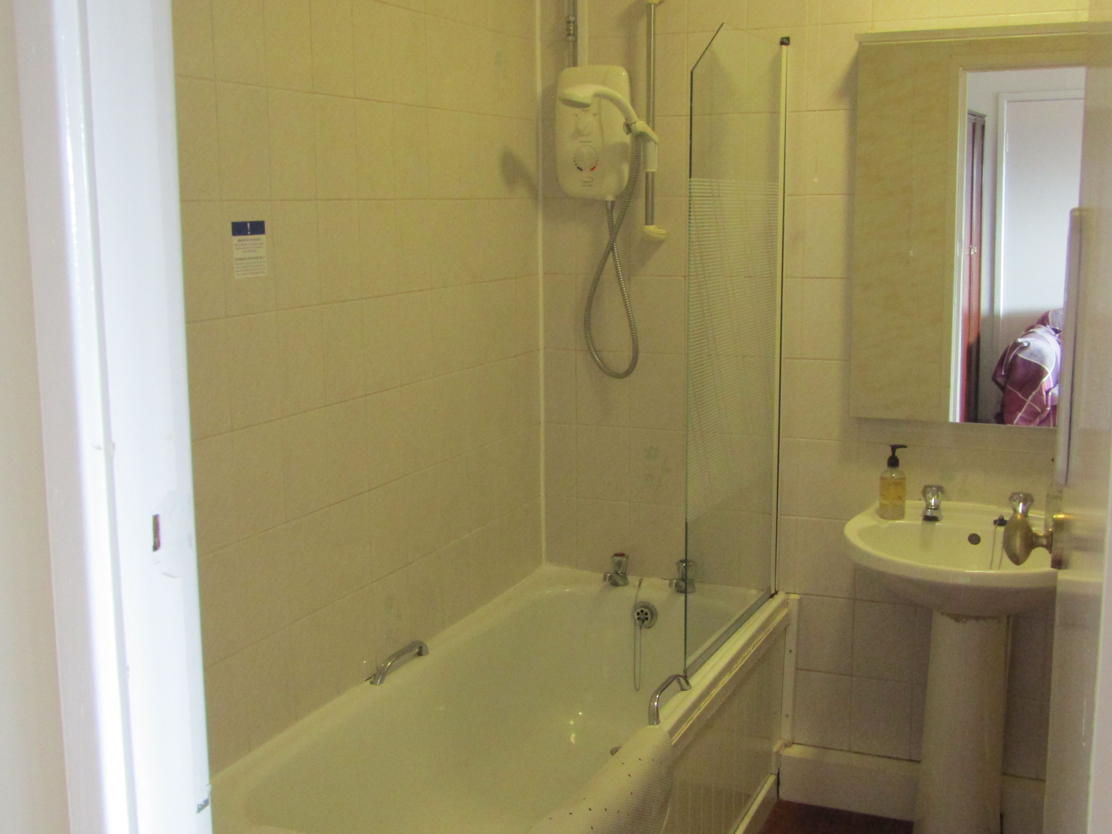 family room (four poster bed) | bathroom | hair dryer, bathrobes, towels