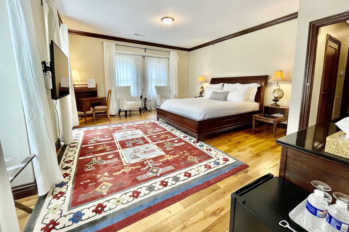 Premium Double Room, Private Bathroom