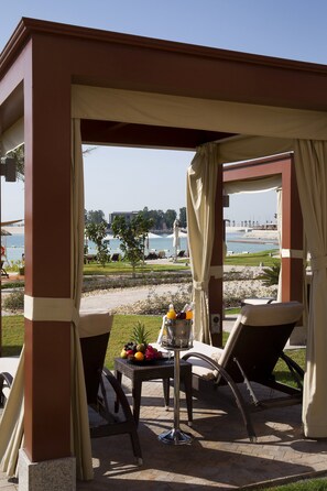 Exterior - Bab Al Qasr Hotel (Abu Dhabi)