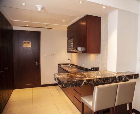 Bab Al Qasr Hotel - Image 75