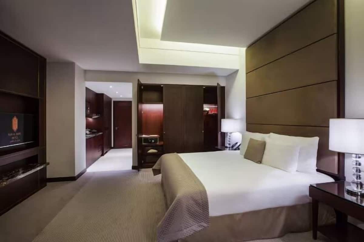 1 quarto, roupas de cama antialérgicas, edredons de pluma, frigobar
