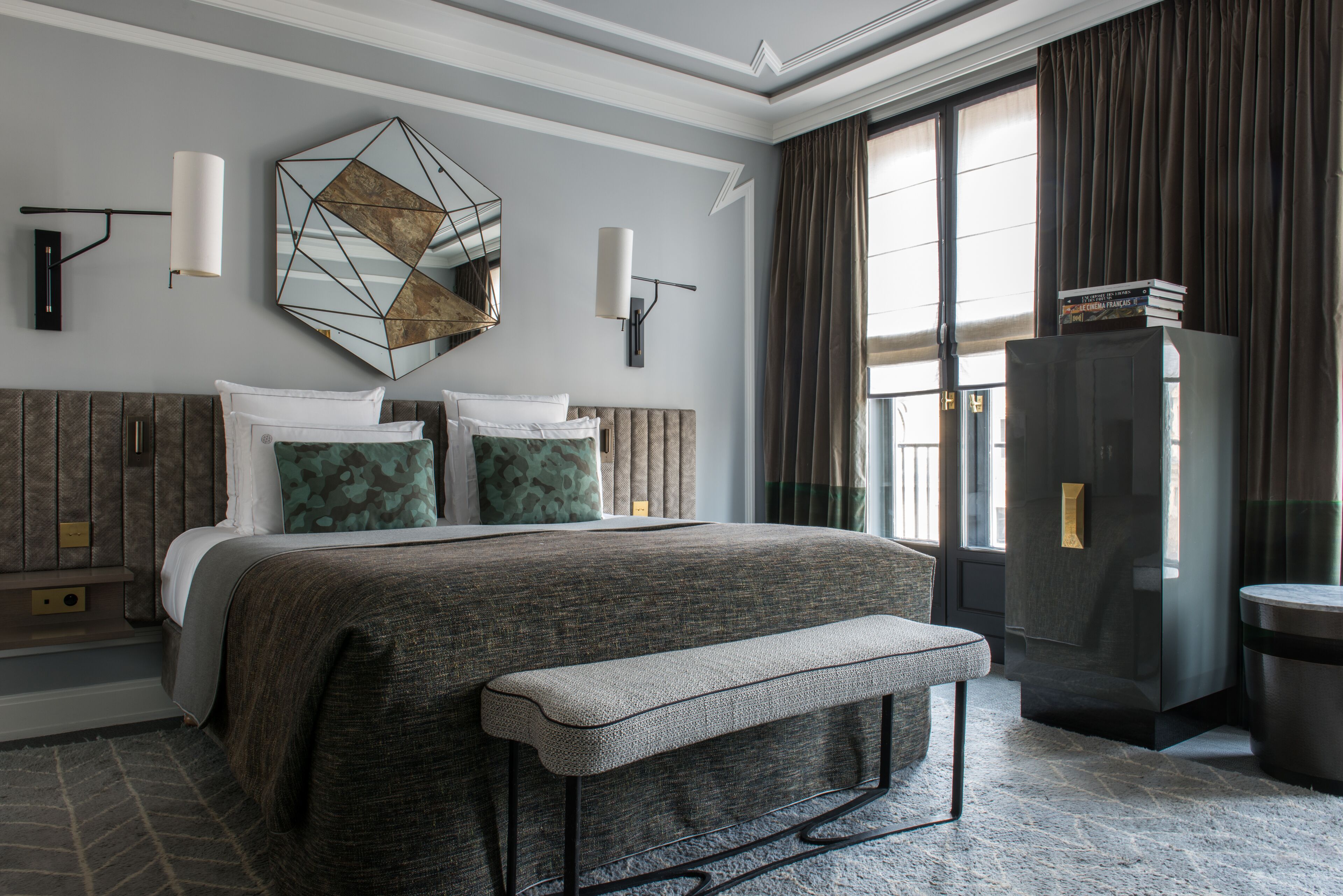 deluxe double room | 1 bedroom, premium bedding, minibar, in-room safe