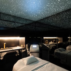 Couples treatment rooms, sauna, steam room, body treatments