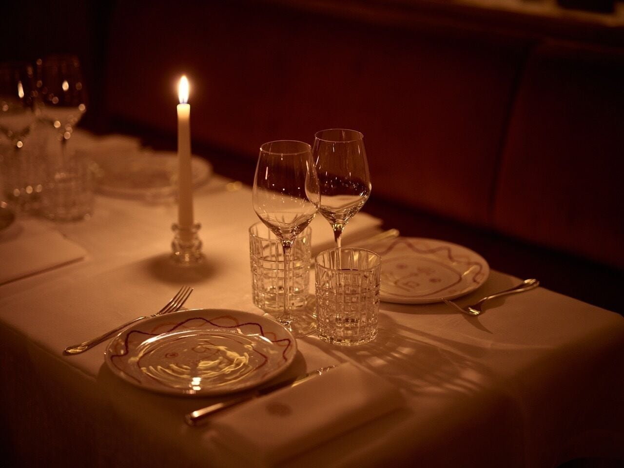 breakfast, lunch, dinner served; french cuisine