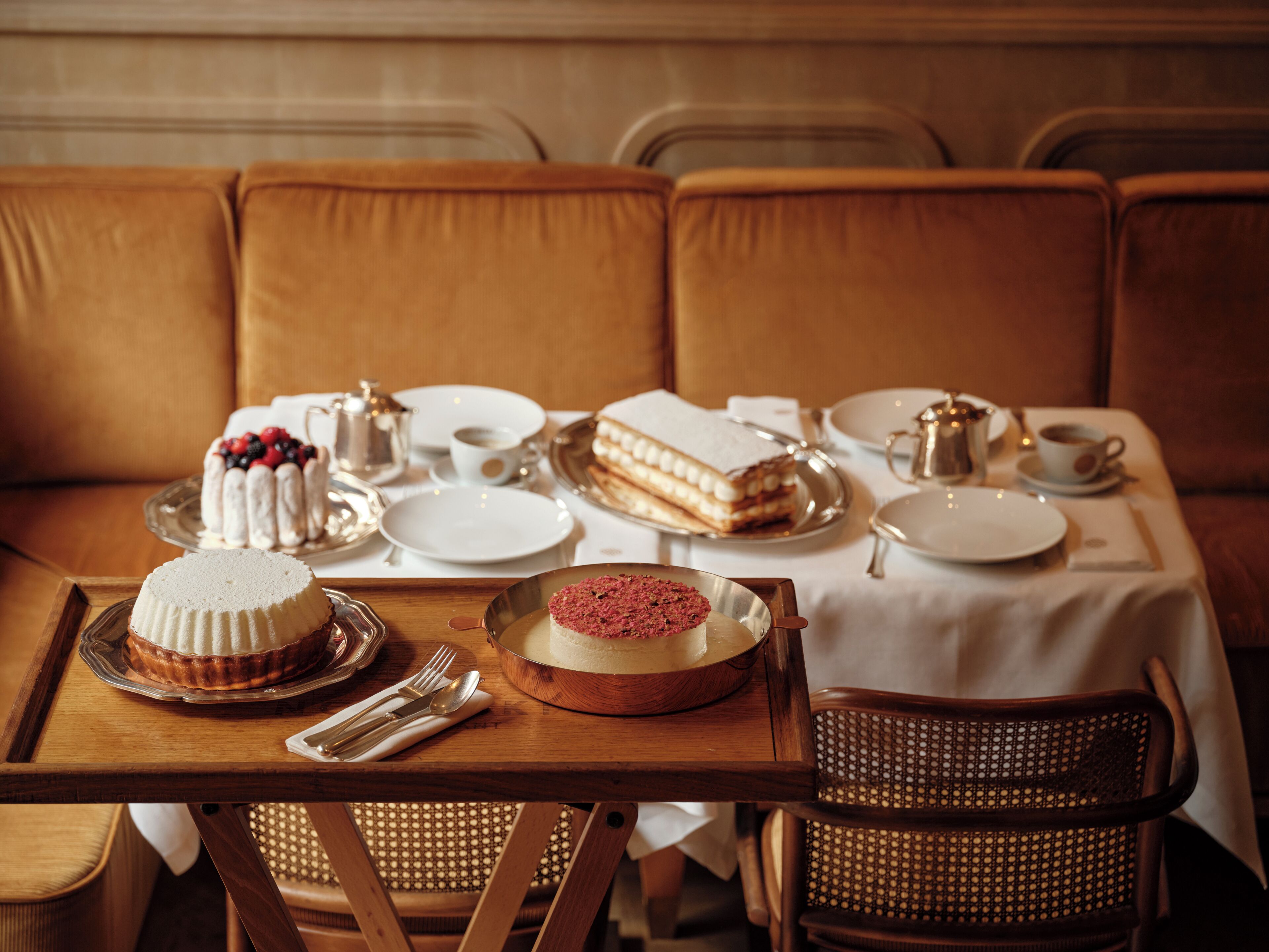 breakfast, lunch, dinner served; french cuisine