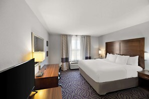 Suite, 1 King Bed with Sofa bed, Non Smoking | Desk, soundproofing, iron/ironing board, free WiFi