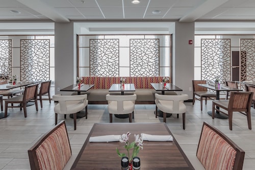 Holiday Inn Mishawaka by IHG