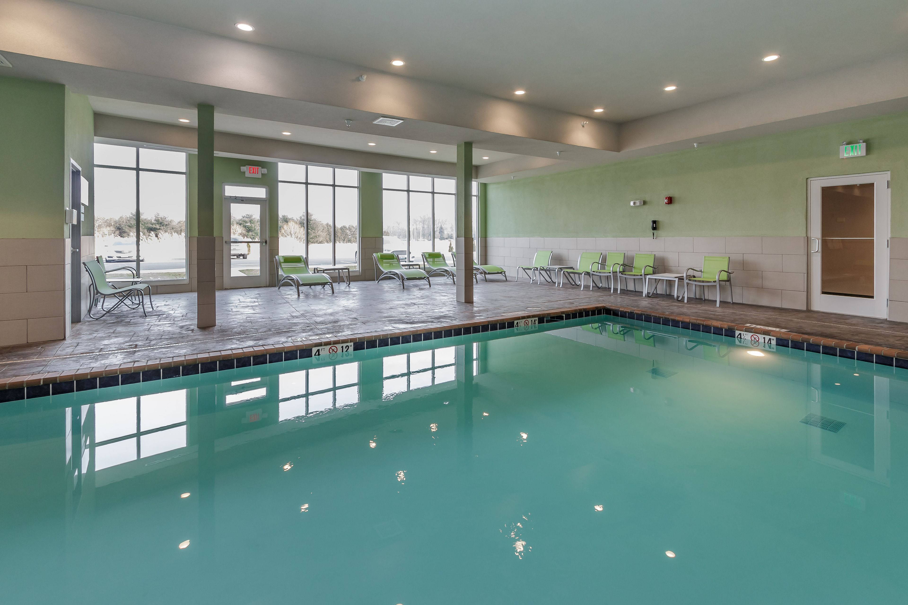 indoor pool, open 6:00 am to 11:00 pm, pool loungers