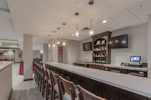 Bar (en la propiedad)