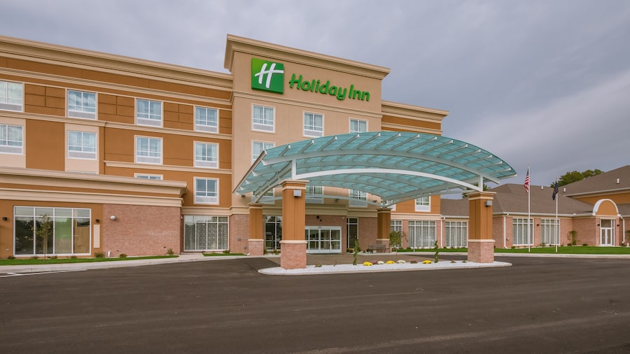 Holiday Inn Mishawaka, an IHG Hotel