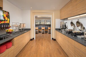 Desayuno buffet incluido todos los días 