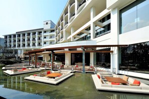 2 restaurants, breakfast, lunch, dinner served; Taiwanese cuisine - The Westin Tashee Resort, Taoyuan (Taoyuan City)