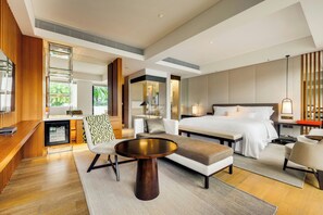 Studio Suite, 1 King Bed, Mountain View | Free minibar, in-room safe, desk, blackout drapes - The Westin Tashee Resort, Taoyuan (Taoyuan City)