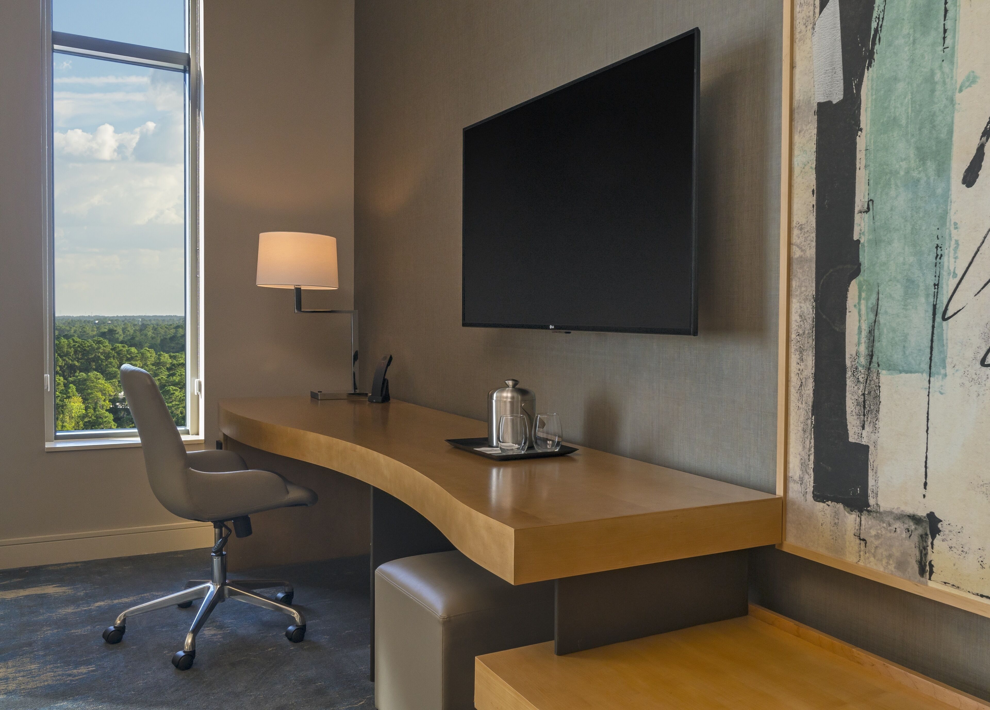 premium bedding, minibar, in-room safe, desk