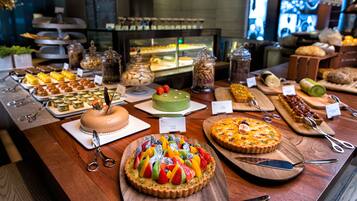 Desayuno buffet diario (CNY 238 por persona)