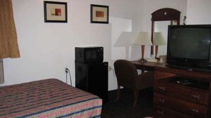 Unclassified image, 4 of 6, button - Martin House Motel (Brookfield)