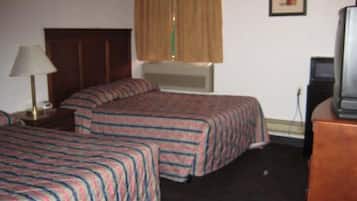 Desk, iron/ironing board, rollaway beds, free WiFi