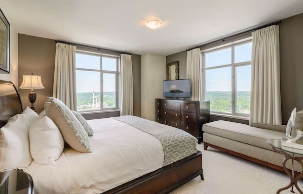 Two-Bedroom Apartment - Mobility Accessible/Non-Smoking | In-room safe, individually furnished, desk, laptop workspace