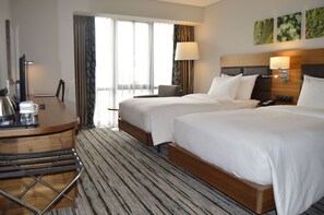 Twin Room, 2 Single Beds | In-room safe, desk, blackout curtains, free cots/infant beds - Hilton Garden Inn Ankara Gimat (Ankara)