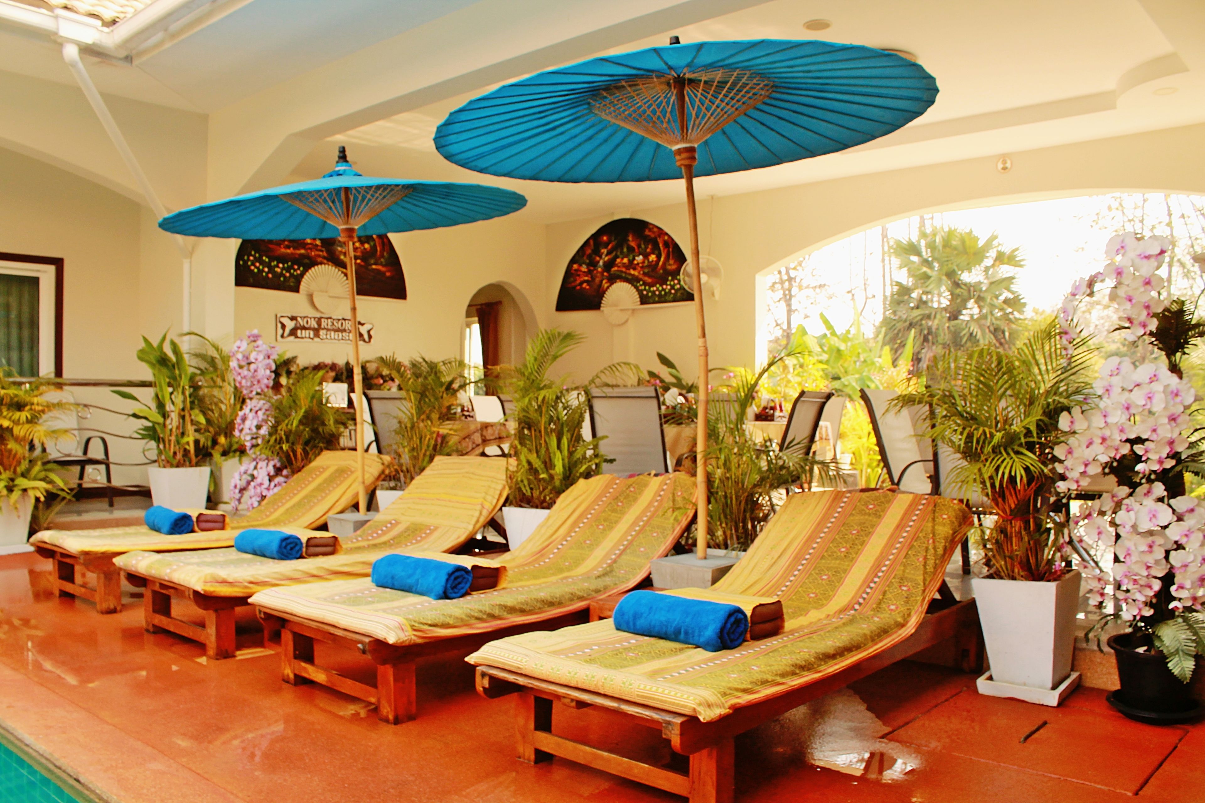 Indoor pool, outdoor pool, sun loungers