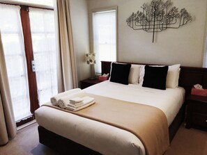 3 habitaciones, ropa de cama de alta calidad y decoración personalizada