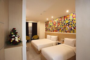 Escrivaninha, quartos à prova de som, Wi-Fi de cortesia