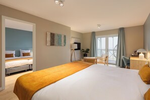 Superior Room | Minibar, free WiFi, bed sheets - Roompot Beachhotel Cape Helius (Hellevoetsluis)