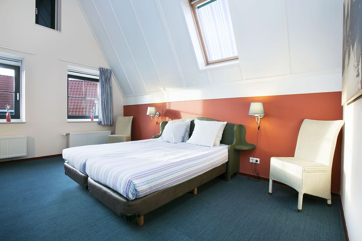 Zweibettzimmer