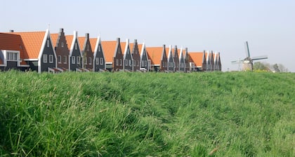 Roompot Hotel Marinapark Volendam
