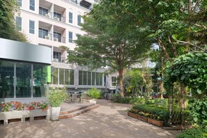 Terrace/patio - The Pino Hotel Pak-Chong (Pak Chong)