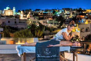 Body treatments, hydrotherapy, aromatherapy, hot stone massages - San Marino Suites by Calm Collection (Santorini)